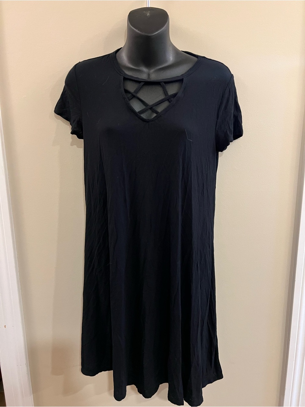 Mossimo Supply Co. Black Crisscross Neckline Short Sleeve Top